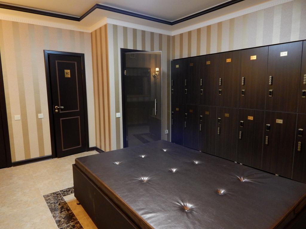 Reikartz Park Astana Ex-Royal Park Hotel & Spa Bagian luar foto